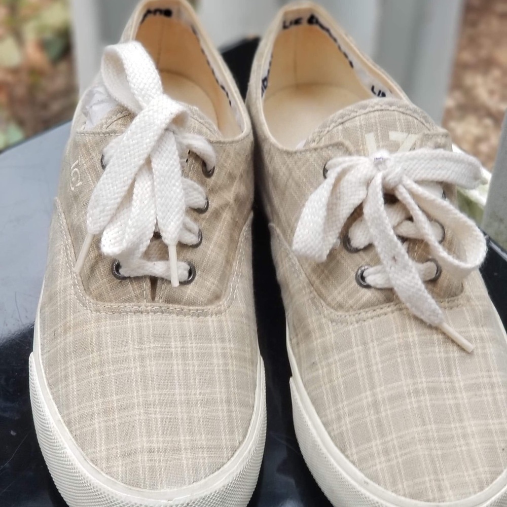 Liz Claiborne lace up women sneakers 8.5M Women - Picture 2 of 8